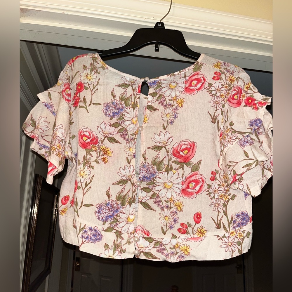 Say What? Women’s Floral Top- size medium- **NEVER WORN** - Picture 3 of 3